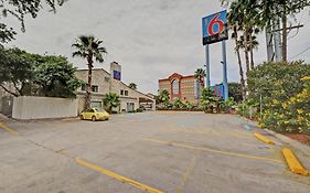 Motel 6 San Antonio Downtown Market Square